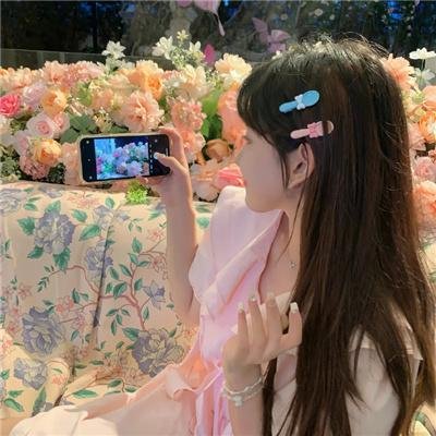 三小一家人